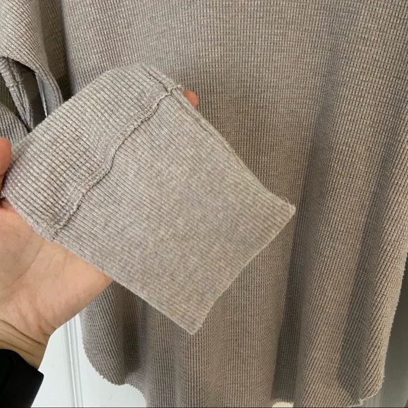 TNA Turtleneck Sweater - Picture 3 of 4